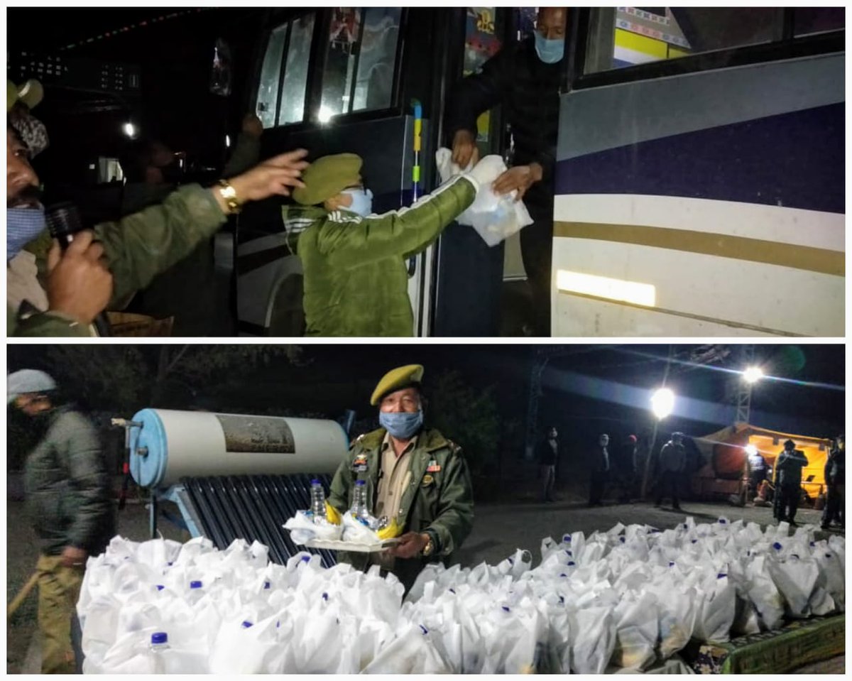 LehPolice's tweet photo. The first batch of stranded people coming from Jammu recieved by SSP Leh Miss Sargun Shukla-IPS &amp; Sh.Suresh Chib-JKPS at Khasli #Also provided with light refreshments by District Police Leh which was lauded by the general public.
District Police Leh at your service🙏 https://t.co/sihkKwF6Kl