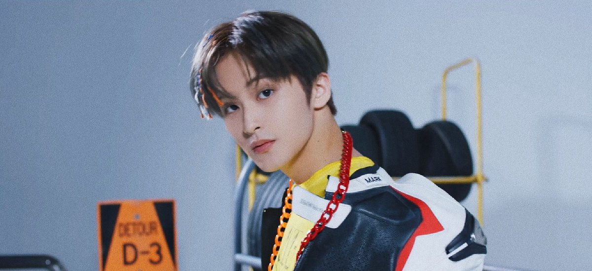MINHY30NG's tweet photo. MARK Y U GOTTA BE LIKE THAT?! 😭❤️
#NCT127_Punch
#punchnct127 
#PunchIsComing https://t.co/Cw6j5b6oSi