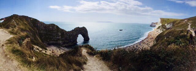 Kelstongh's tweet photo. Only 15 miles from us....
#lulworth #cove #lulworthcove #beforecorona #stayhomestaysafe #visitlater #durdledoor #Dorset #jurassiccoast #walking #endurance #beautifulBritain #beach #coast #destinationUK #selfie #instagram #stunning #beautiful #rugged #sea #nofilter #weymouth https://t.co/8Ndk8E4u0R