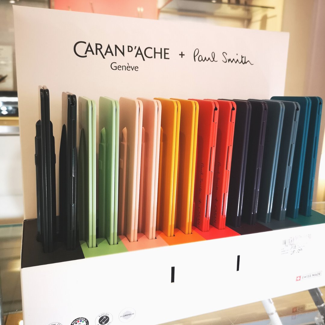 PapierFischer's tweet photo. Und schwupps ist es #mai 🌞 #nichtvergessen ‼️ Am 10.Mai ist #muttertag und was wäre dafür nicht passender, als eine kleine Aufmerksamkeit von #carandache.
Wir präsentieren euch den neuen Kugelschreiber 849 in Paul Smith Farben von Caran d'Ache.
#kauftlokal #kauftlokalinkarlsruhe https://t.co/tp6qbcnmJ3