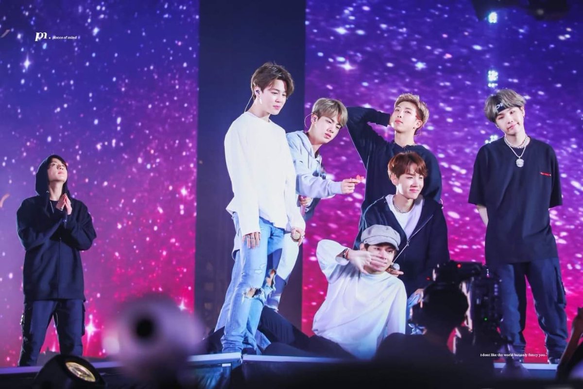 vantexagustt's tweet photo. Este tweet lo tendré fijado hasta que vea a Bangtan en vivo.
@BTS_twt https://t.co/6p6yKGRupz