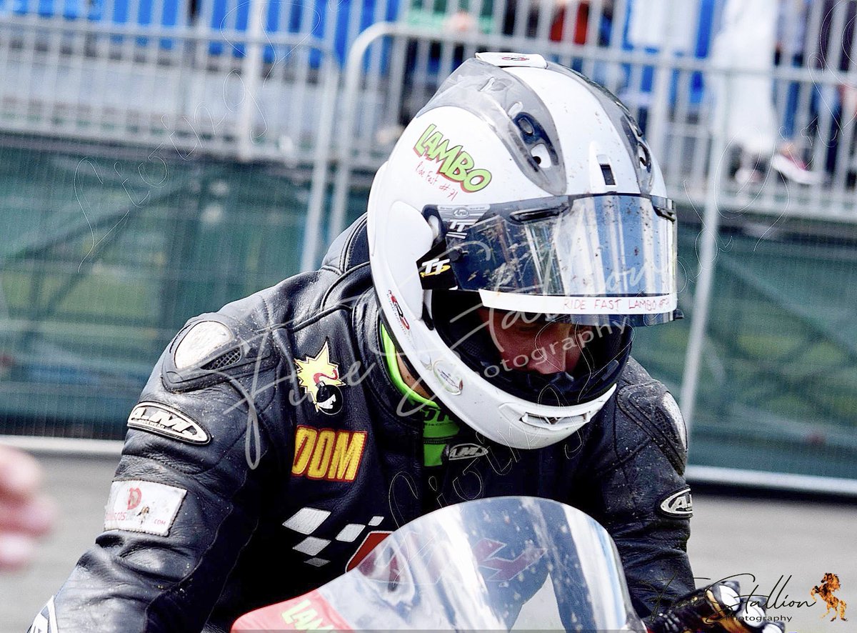 FireStallion666's tweet photo. Back to 2017 #iomtt #domherbertson #whracingteam @DomHerbertson @loveroadraces @WHRacingTeam @TTsupporters @LivingRoadRaces @RoadRacingLife #roadracing #firestallionphotography https://t.co/P5erVp4I39