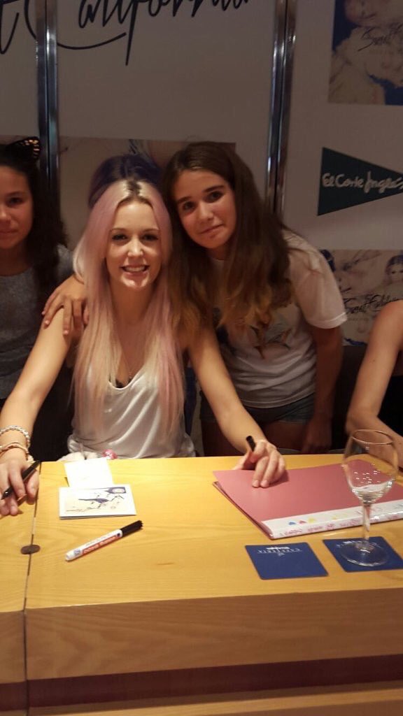 wizardmimi's tweet photo. felicidades a una de las personas mas importantes en mi vida, eres puro talento. #Sweet28Alba 🥺💚 @AlbaSweetC https://t.co/aUkmEUD4qM