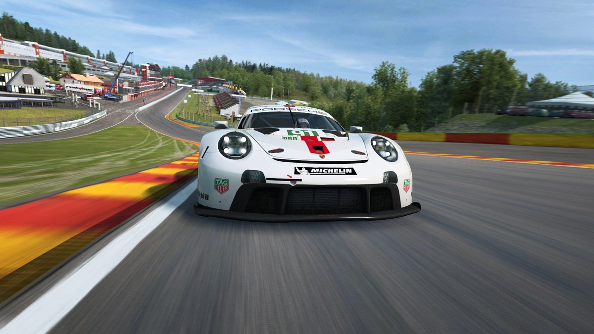 raceroom's tweet photo. 🚨 Drive the Porsche 911 RSR (2019) now for free, exclusively in the Porsche Community Legends Competition &amp; qualify for the weekly final live-streamed by @Porsche!

The Top 500 drivers win the car! 🤯
Enter here: https://t.co/SPOiHvrqIv

#RaceRoom #Porsche #Esports #RaceTogether https://t.co/ExA5aMm7d7