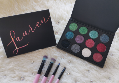 BritishCrafting's tweet photo. Custom build your own personalised glitter eye shadow palette with biodegradable glitter! by @InspirCosmetic1
https://t.co/sEfS2eD4w7 #tbch #postdirect https://t.co/ZXDGdPzXAX