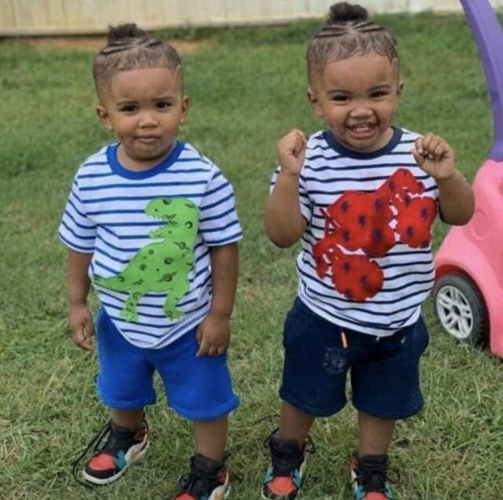 MacPaajoe's tweet photo. You hate waking up at dawn... yet u wanna have kids like this.. gyama wo yare😹😹 https://t.co/xgc5K730cJ
