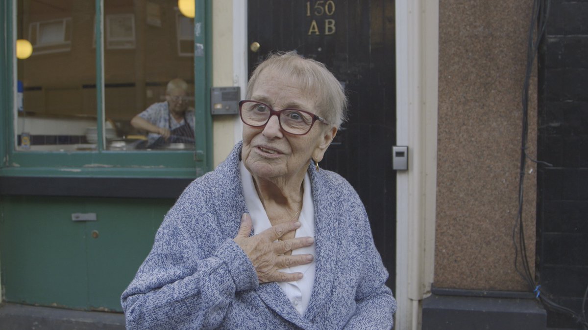 Today's #dailydoseoffilm 'The Street' is a "poignant, moving #documentary about the increasing gentrification of inner cities and the human cost endured by local characters." Available on Google Play Movies. Great memories of director <a href="/zednelson/">Zed Nelson</a>'s Q&amp;A in @GateCinemas #CFF2019