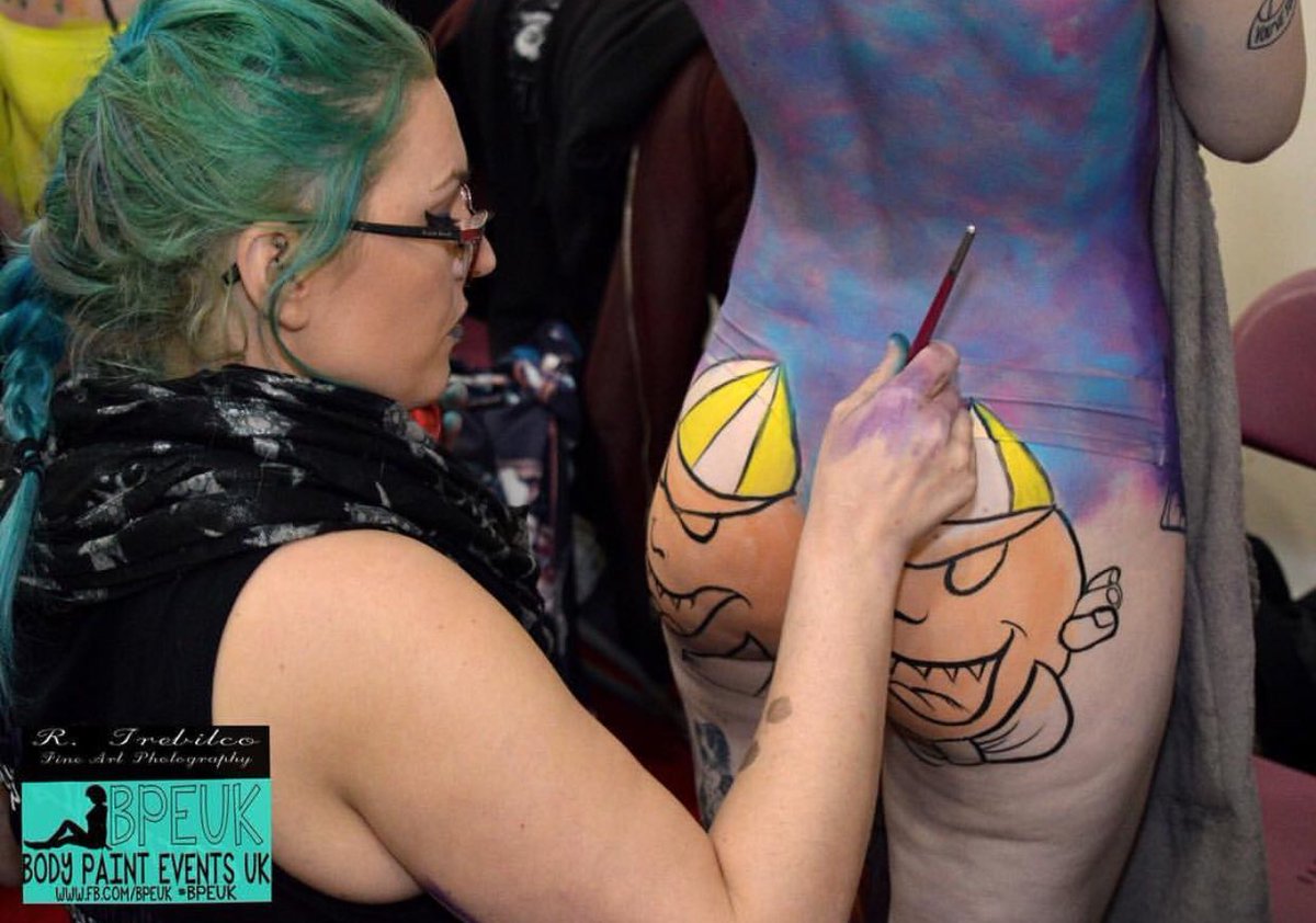 Anotheryoufp's tweet photo. A few action shots of past body paints #body painting #sfxmakeup #wonderland #littleshopofhorrors #legend #joker #batman #audrey2
#prosthetic #unicorn #cheekybum https://t.co/7OmADyMVpa