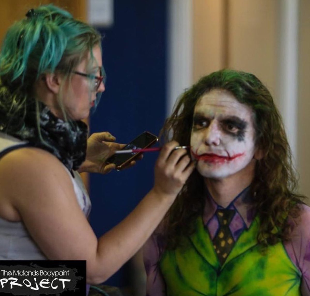 Anotheryoufp's tweet photo. A few action shots of past body paints #body painting #sfxmakeup #wonderland #littleshopofhorrors #legend #joker #batman #audrey2
#prosthetic #unicorn #cheekybum https://t.co/7OmADyMVpa