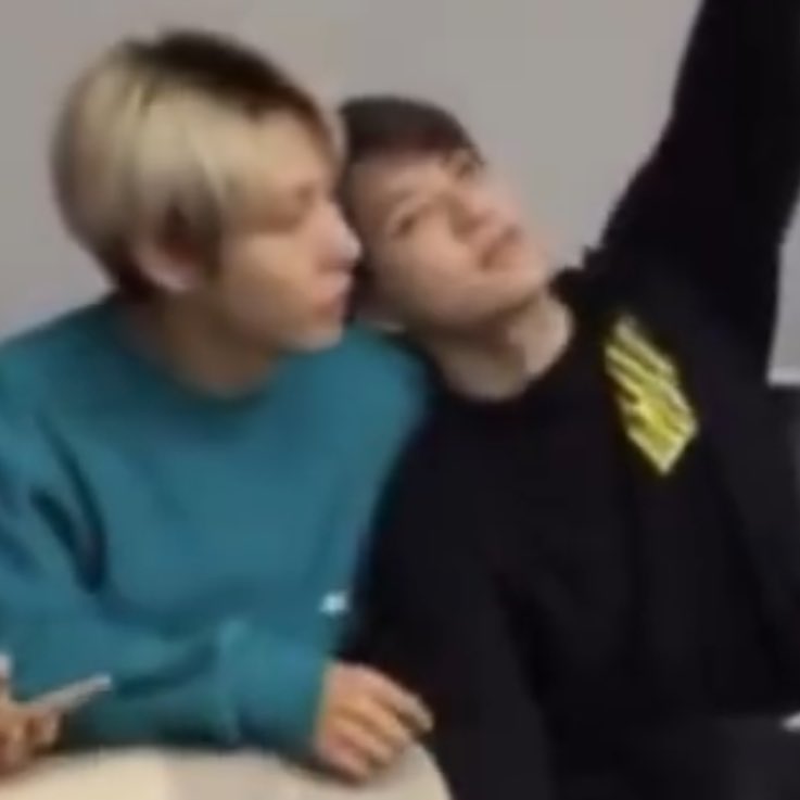 noren pics tweet media
