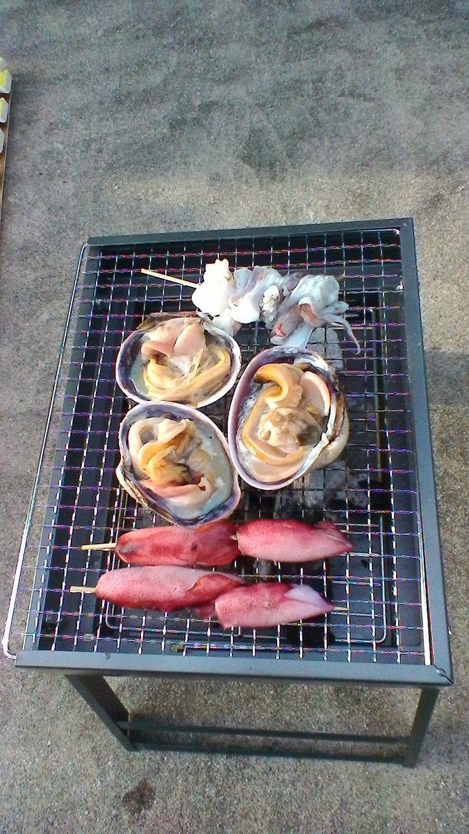 cocexam's tweet photo. 外食もあまり出来ないのでせ��て庭でBBQしましたー！オオアサリが最高でした～www https://t.co/NPiQe48mTN
