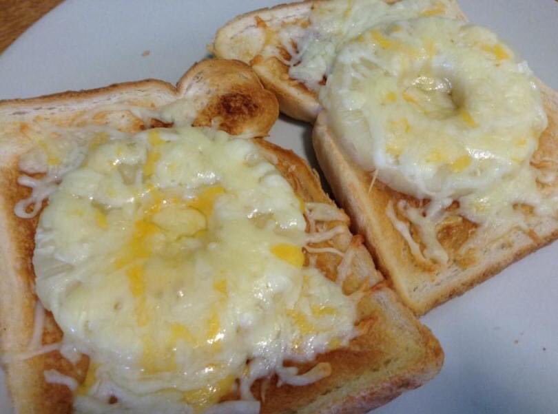 ratemyplatenow's tweet photo. Melted Cheese with Pineapple on Toast for Breakfast by Angela M https://t.co/NYwoYGASSh