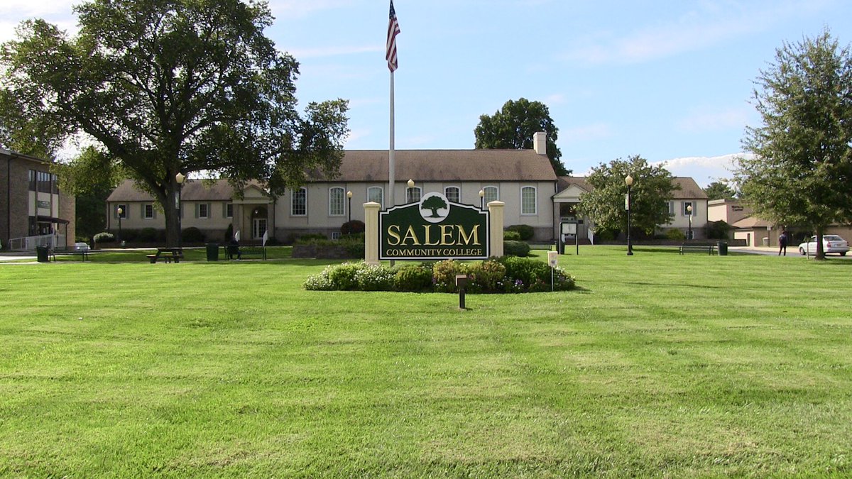 PBINJCAA's tweet photo. Operation NORTHERN EXPOSURE: Introduce amateur baseball prospects to cold-weather @NJCAABaseball @NJCAARegionXIX programs.

This week’s featured baseball program is the Salem Community College Mighty Oaks (@SalemccB). @SCCMightyOaks #GoMightyOaks #WhyNotJUCO ⚾️ #NewJersey https://t.co/qrY3ds3HHu