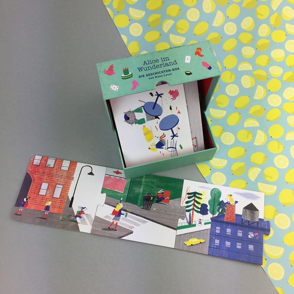 Eine verrückte Variante von Alice im Wunderland bietet die StoryBox aus dem <a href="/LaurenceKingPub/">Laurence King</a> 

Mit den beidseitig bedruckten Puzzleteilen lassen sich herrliche und immer wieder neue Geschichten erfinden. Fantastisch für die Zeit zuhause.

#Spielzeit #AliceImWunderland #artundform