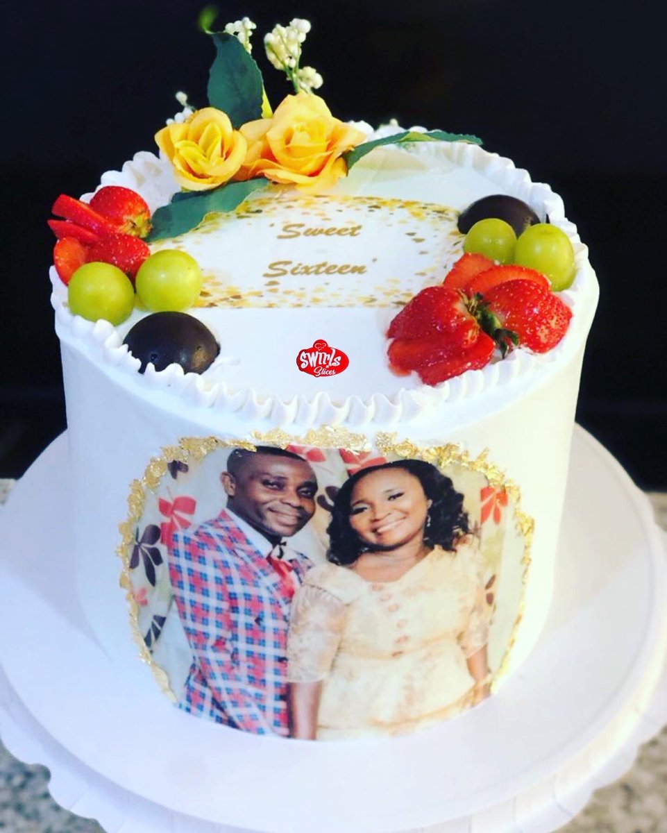 AndSlices's tweet photo. All we need is LOVE & yummy cake. Celebrate your happy moments with us. Kindly watsapp or call 0202020066 #swirls&slices #happymoments #temacakes #anniversarycakes #whippedcream https://t.co/uv6XrJ3Qml