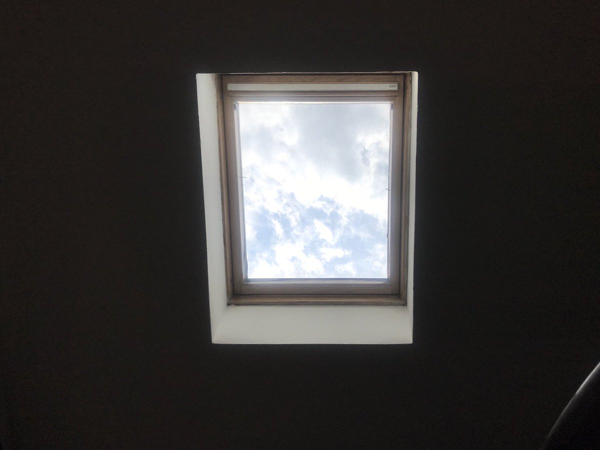 ValentinaVoce's tweet photo. Il cielo in una stanza. https://t.co/r47ZUyAu7X