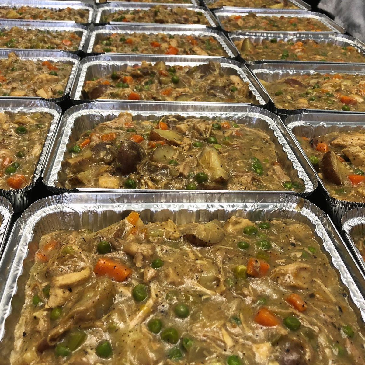 CafeLouise's tweet photo. No matter what the question is, fresh homemade turkey pot pie is always the answer! Call us to get yours this week! 🦃🥧 #cafelouise #allingoodtaste #turkey #potpie #turkeypotpie #healthy #potatoes #ct #connecticut #eatinct #ctnow #gotoctnow #ctfood #cteats #cteatsout #ctfoodie https://t.co/JHOf0nXE54