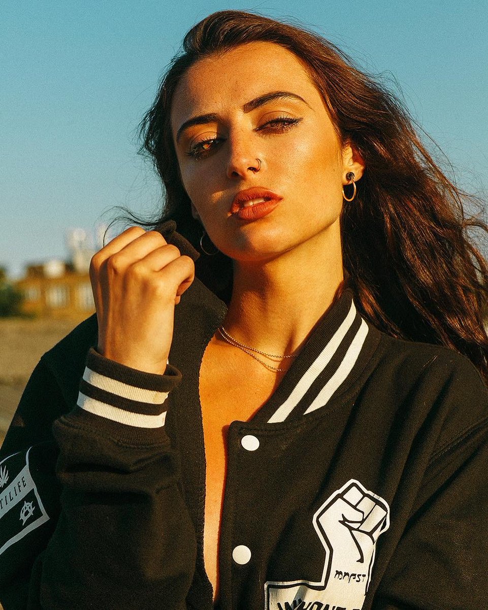 binanbijo_sekai's tweet image. モデルのLayla Ibernónさん✨

スペイン🇪🇸

IG: laylacita