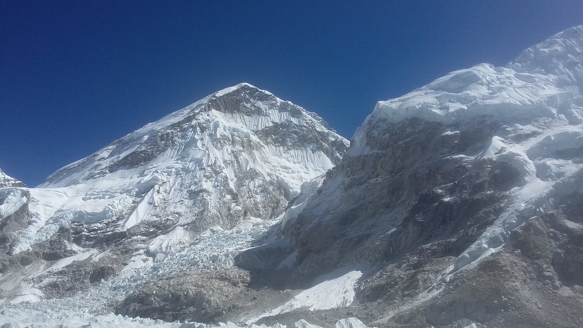 Mt.Everest from Basecamp 👌
Wishing for the world peace 😊