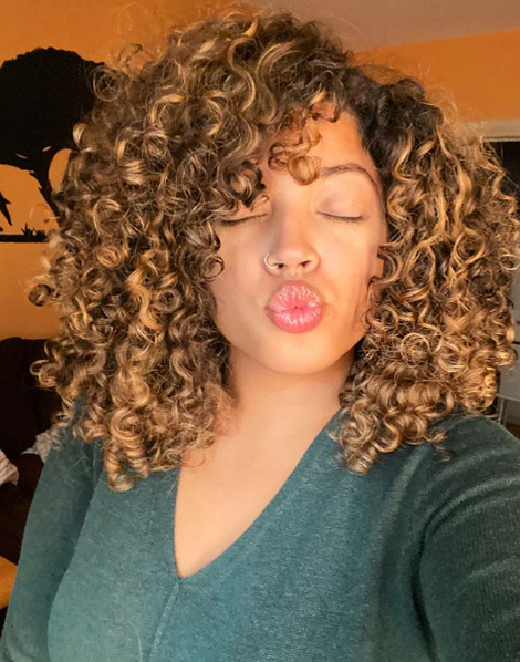 GroHealthy_'s tweet photo. 🔝up on Shea &amp; Coconut to keep colour-treated curls poppin ➰
Gro star: @naturally_dannie

#Grohealthy #grohealthysheaandcoconut #coconut #vegan #organic #natural #sheabutter #coconutoil https://t.co/sbm48KkJng