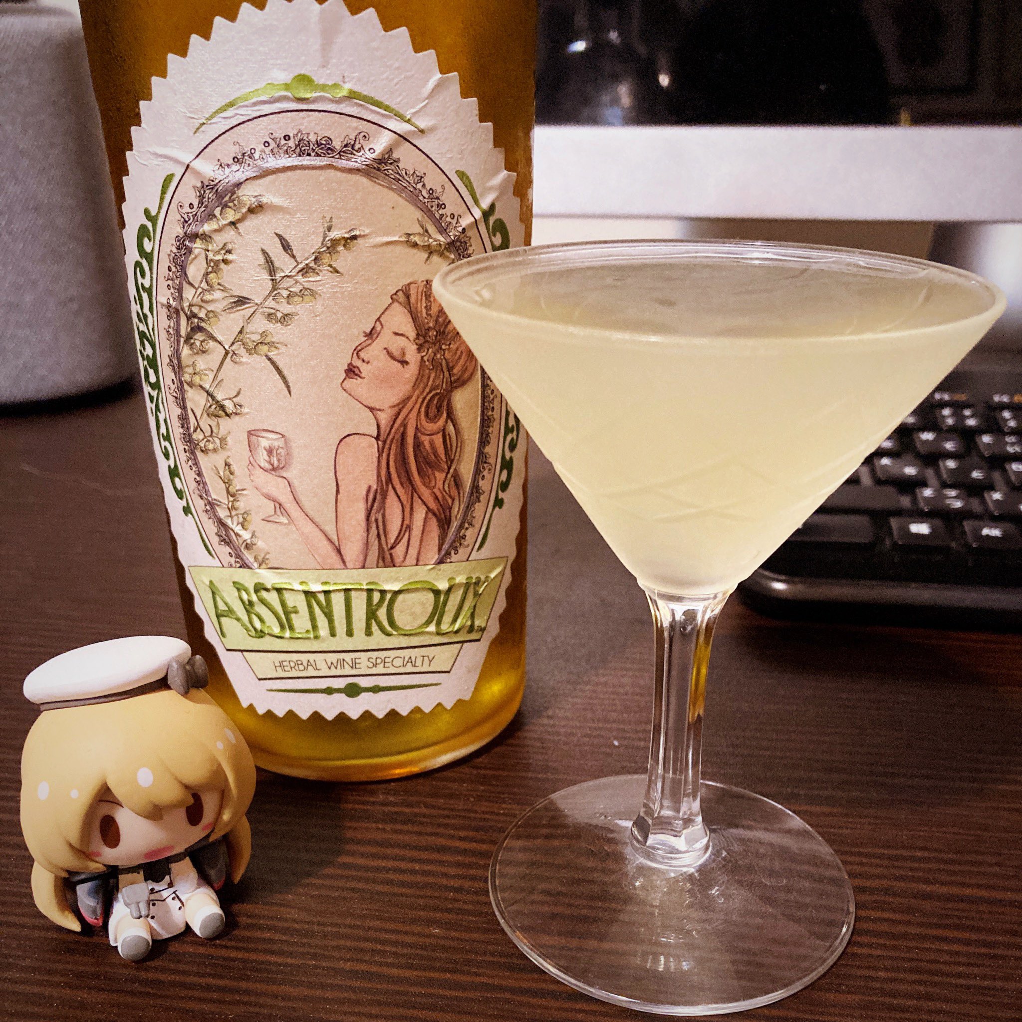 思兼 Twitter पर カクテル コープス リバイバー 2 名前の意味は 死者蘇生 同じカクテル名でレシピが 1 4まである海外では 有名なカクテルです これはロンドン生まれのジンベースレシピ 午前11時前に飲めば必要な強さとエネルギーが充填されるらしいです