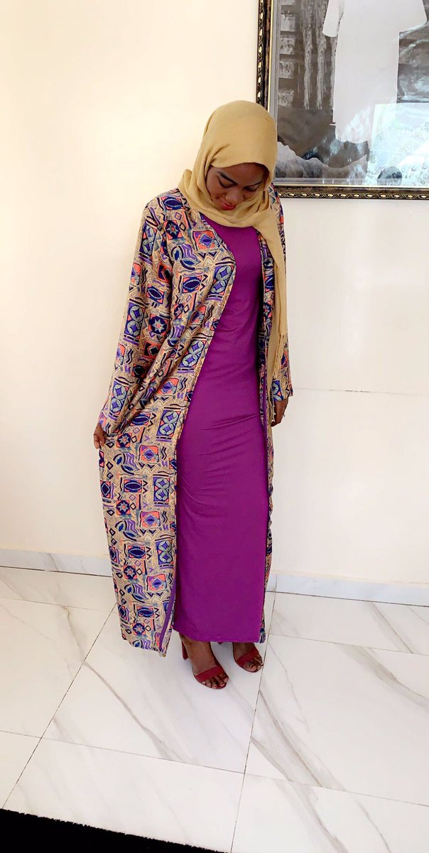 StoreYodi's tweet photo. De la douceur au toucher et de la beauté au premier coup d’oeil avec cet abaya💜...

🏷 : 10.000 frs https://t.co/FqUYj1TlMY