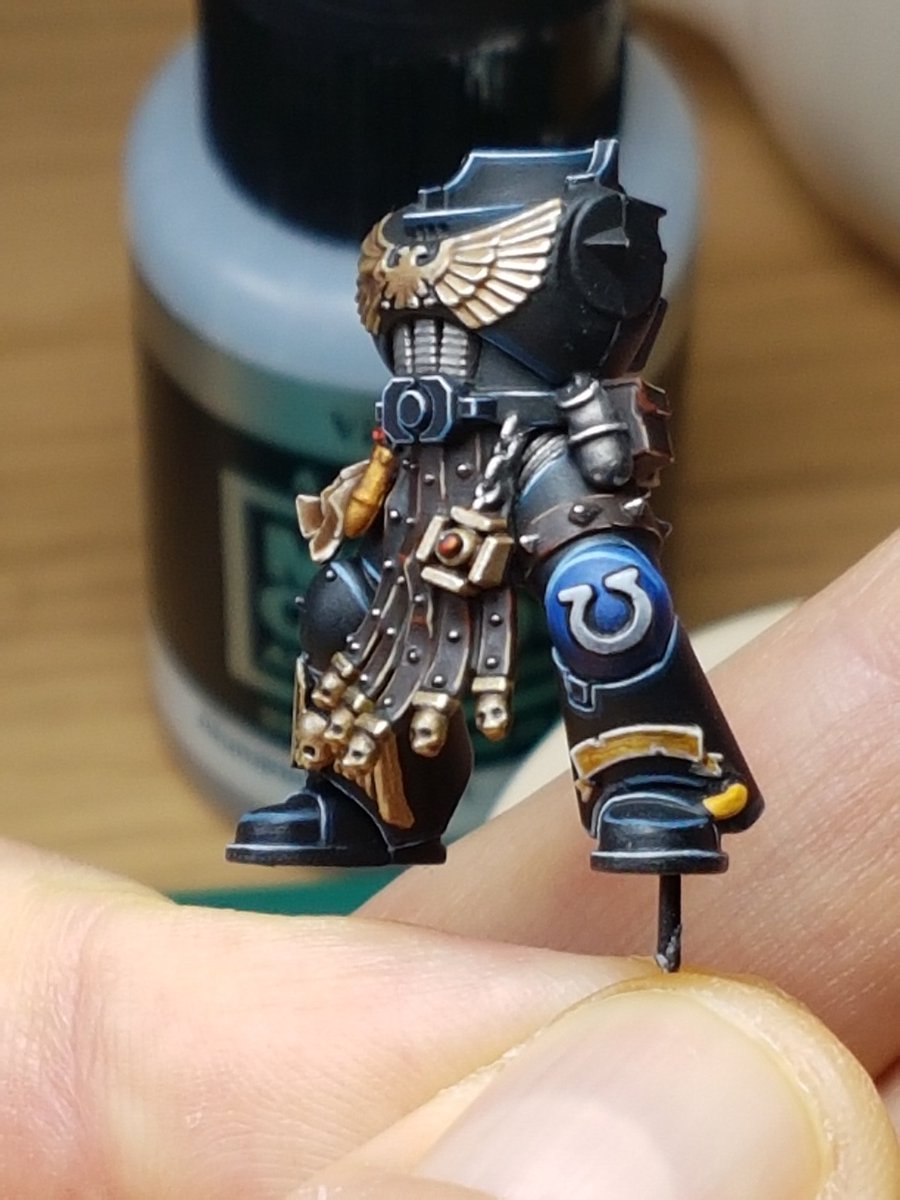 schmodizzle's tweet photo. #warmongers more progress. Added some shadow on the knee pad https://t.co/Gg4giWN4FA