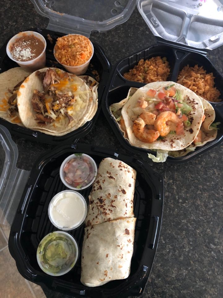 prlaorg's tweet photo. Celebrate #CincoDeMayo, #TacoTuesday, and #TheGreatAmericanTakeout by supporting local Mexican restaurants today! Head to @TheGATakeout to learn how you can win one of 55 gift cards, &amp; find your fiesta meal inspiration at https://t.co/qWICtU4WjR https://t.co/Hmst8EVu5i