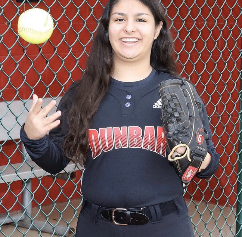 PLDFastpitch's tweet photo. Senior Spotlight: Marlenne has been playing for Dunbar since her sophomore year. Her future plans are to study Chemical Engineering and Mathematics at UK and be a part of the Lewis Honors College. She was always willing to try any position and do so with a smile! #GoDawgs https://t.co/UhnoDi62aP