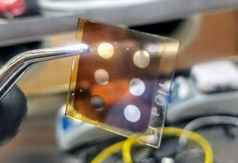 A flexible perovskite solar cell with 11.8% efficiency: U.S. researchers have created an inorganic mixed halide perovskite solar cell which they claim shows no thermal degradation even at 200 degrees Celsius for three days.… dlvr.it/RW3Myp #solarenergy #solarpv #solar
