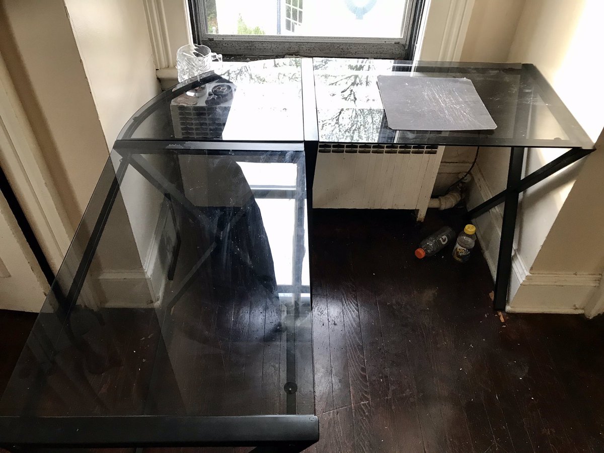 SimonDrax's tweet image. Good morning Doomtroopers // Nearly two months in Gloomy Norwich and I finally set up the workspace. #renovations #OutOfStorage