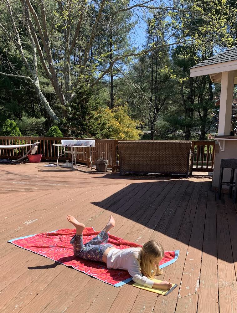Mrs_Mooney7's tweet photo. Love seeing my kiddos doing their work in fun spots! She’s hard at work writing her poem, and enjoying the sunshine. #perksofdistancelearning #silverlining #backyardwriter #proud2bmillstone #missmykids https://t.co/TIyNGiWopL