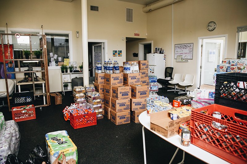 EsquivelKrysta's tweet photo. On this #GivingTuesday, we need partners like you to help us meet the needs of our most under-resourced neighbors. Click here to donate to our #COVID19 emergency fund: https://t.co/usktNCrB0G. Funds=groceries for families &amp; safe housing for youth experiencing homelessness https://t.co/JAR3WX6T1p