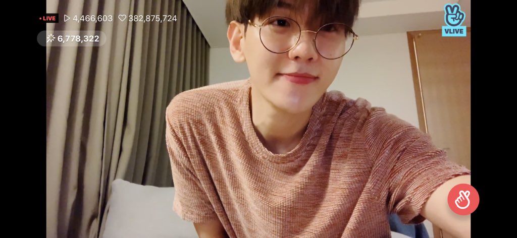 sebaek_archive's tweet photo. Happiest Birthday to this man who is like a colour to my dark life!!
#HappyBaekhyunDay #HappyKyoongDay #VocalistBaekhyunDay @B_hundred_Hyun @weareoneEXO https://t.co/J1AA167Gl8