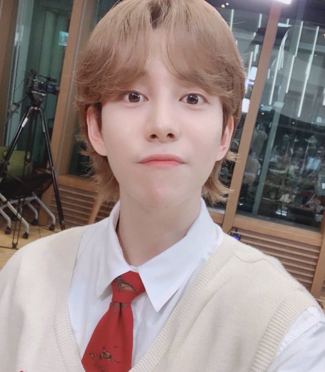 BackofKyung's tweet photo. ()  ()
（｡･ω･｡)つ━☆・*。
⊂　　 ノ 　　　・゜                                      
  しーＪ　　　°。+ * 。
　　　　　　　　　.・゜
　　　　　　　　　゜｡ﾟﾟ･｡･ﾟﾟ。
　　　　　　　　　　ﾟ。　 　｡ﾟ
　　　　　　　　　　　ﾟ･｡･ﾟ https://t.co/Bk3FQDboO5