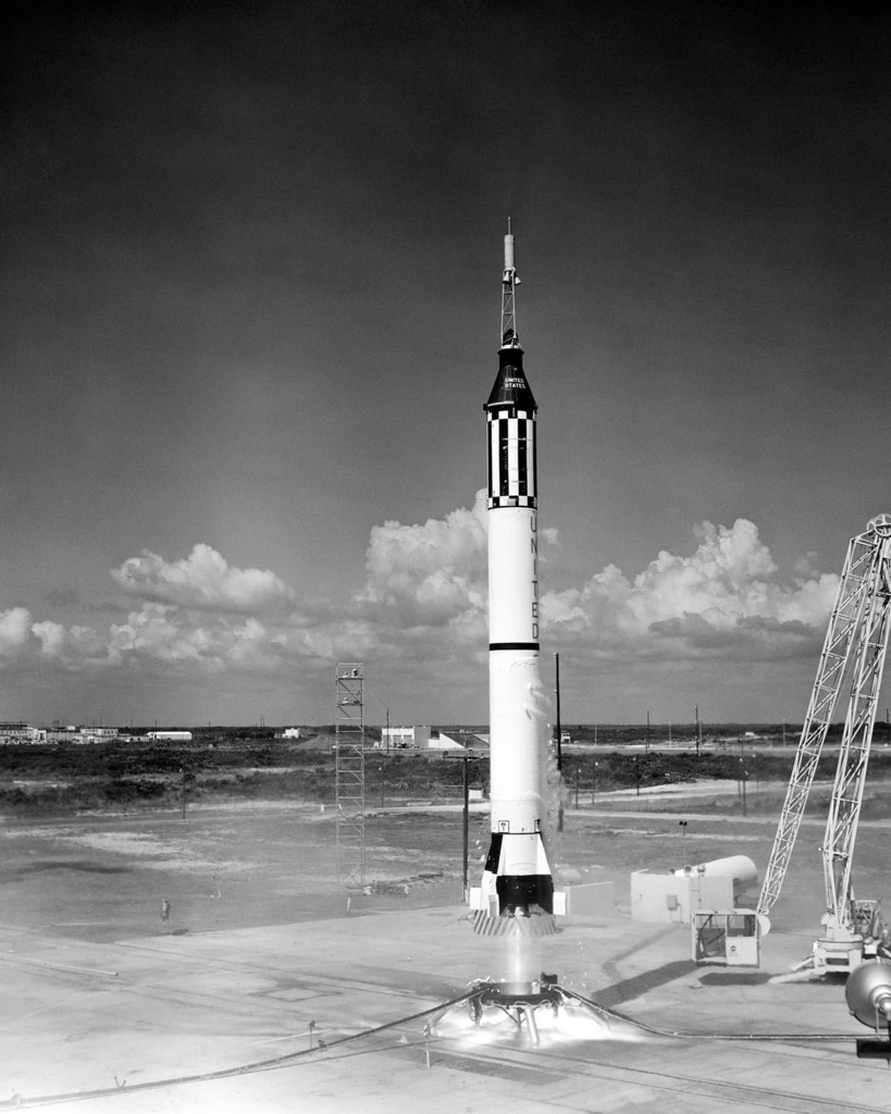 ddzejak's tweet image. On May 5th, 1961, Alan Shepard lifted off from Cape Canaveral to become the first American in space. The Mercury spacecraft was named the Freedom 7 launching atop a Redstone rocket. 📷 By NASA. .
#NASA #alanshepard #mercuryprogram #freedom7 #nasakenne… instagr.am/p/B_z63rrp7BF/