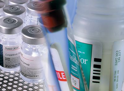 TopflightCorp's tweet photo. The integrity of your pharmaceutical products is paramount. We work with our customers to find cost-effective, functional seals that provide security while enhancing appearance and packaging. Talk with our experts about how to better secure your products. https://t.co/qZRgQho2ND https://t.co/Xfpf4rkPMW