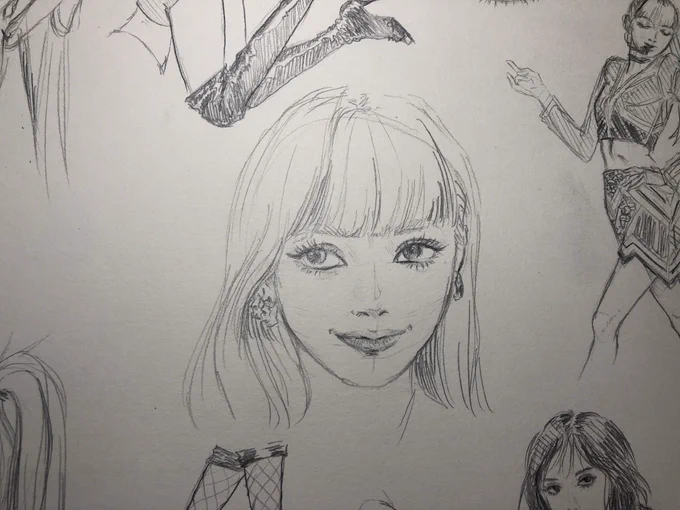 アップ

#BLACKPINK #LISA #LalisaManoban  #リサ 
