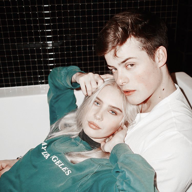 「 Sαy тнe word αɴd I'll ɢo 𝒂𝒏𝒚𝒘𝒉𝒆𝒓𝒆 вlιɴdly. 」