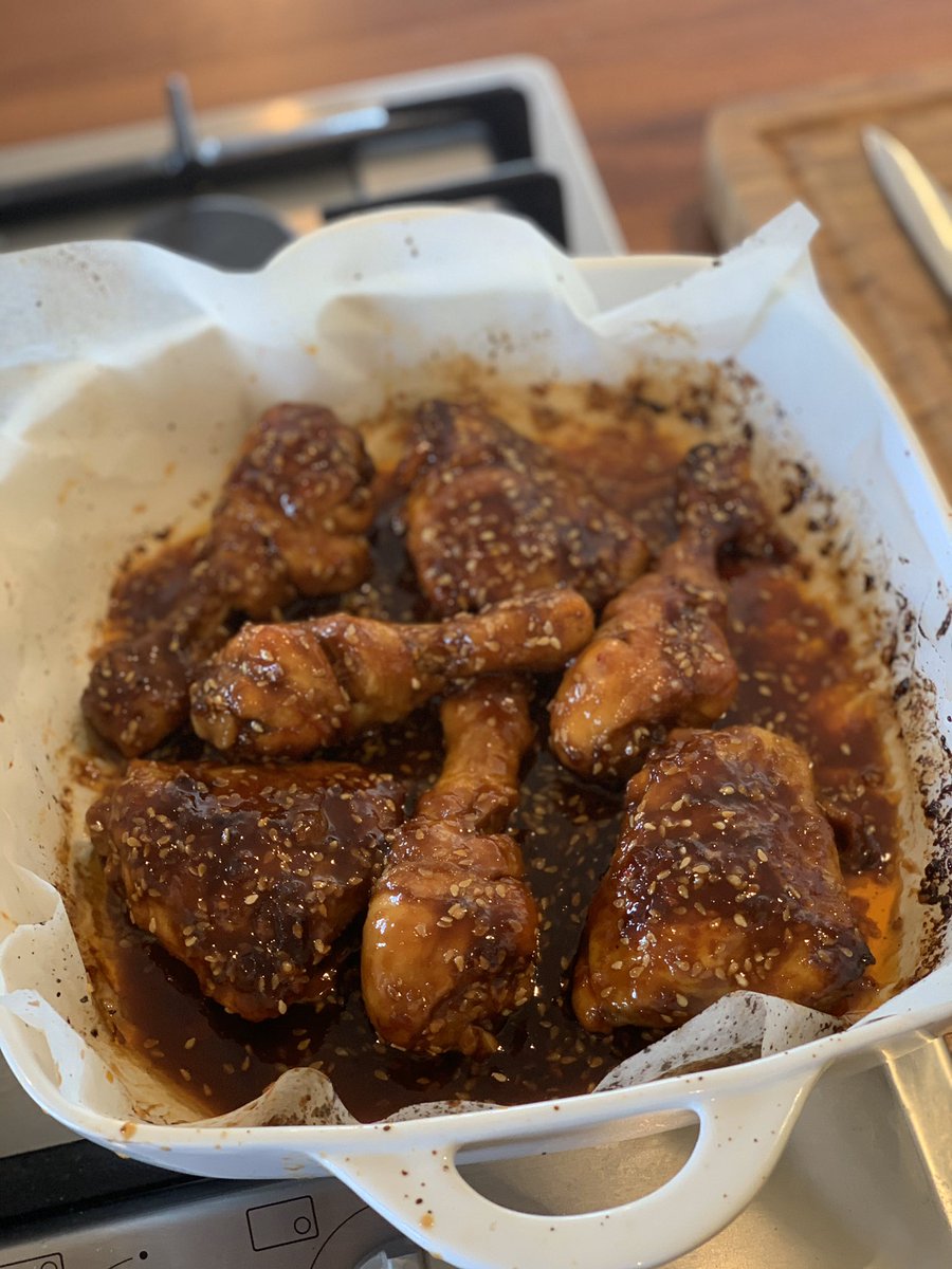 macneanhouse's tweet photo. ⭐️🍗BBQ CHICKEN THIGHS &amp; DRUMSTICKS🍗⭐️
A sticky, sweet, tangy &amp; full of flavour BBQ chicken
 
Watch @nevenmaguire create the full recipe at: https://t.co/YeruviLnqP https://t.co/Lzu41UMz7Z