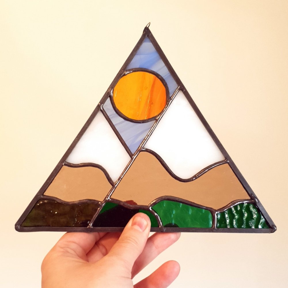 MillermanGlass's tweet photo. @BritishCrafting My snowy mountains landscape, super unique gift for any #climer #skier #snowboarder or #naturelover
https://t.co/jJmh1G1fLk #tbchpowerhalfhour https://t.co/LaV2c9vwfB