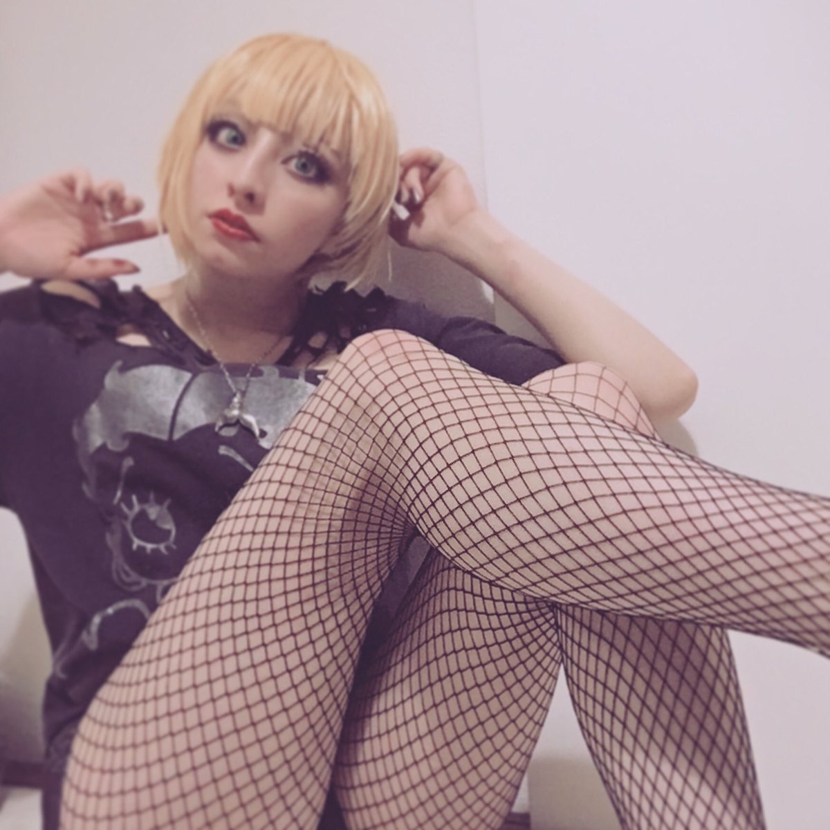 frefre__0828's tweet photo. フレちゃんに自分の服を着てもらえるのは女プロデューサーの特権かもしれん
クールでロックなフレちゃんが見たかったんだ
⚠️私服/宅コス
 #宮本フレデリカ #うちのフレちゃんを見てくれ  #デレステ #コスプレイヤーさんと繋がりたい  #デレステPさんと繋がりたい https://t.co/8R3ltJBVqA