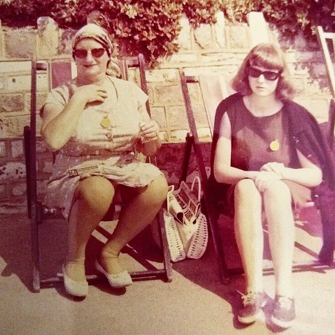 Holidaying in Bournemouth, 1950s.

Photo submitted to our archive by Ruth O’Neale.
#thepeoplesarchive