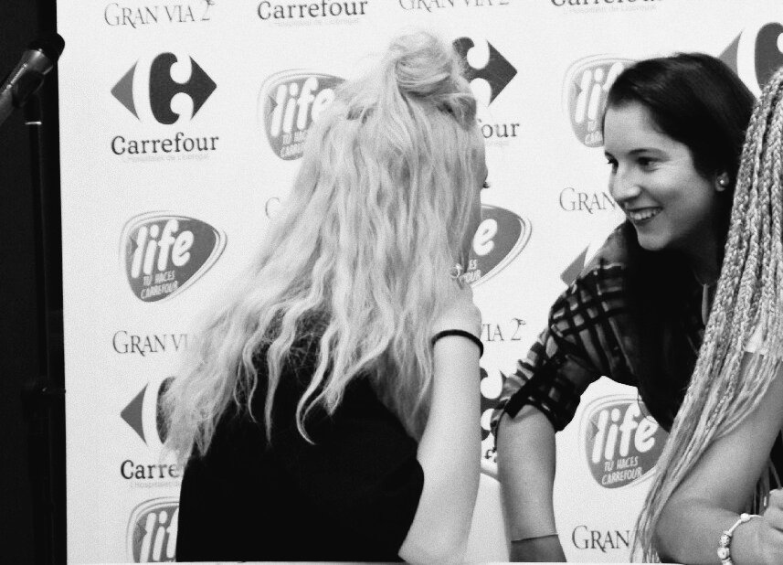 itsmeaiida09's tweet photo. Muchísimas felicidades a la más artista y de lo mejor que me ha podido dar la vida. Gracias @AlbaSweetC por todo lo que me aportas. Sé feliz, y por muchos más juntas. Te quiero ♥️ #Sweet28Alba https://t.co/qcO6PovIt8