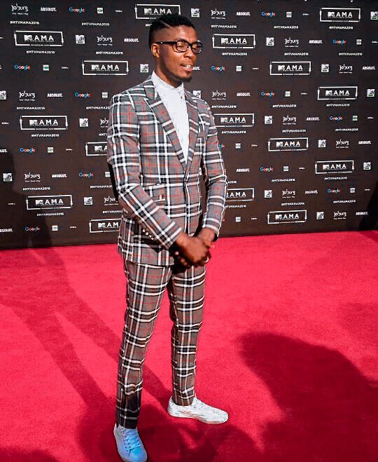 meibisu_odai's tweet photo. ...Personality of the Year #MAMAS2016 went to @caster800m @MTVBaseAfrica
#memories
#StayHomeStaySafe https://t.co/dNvx0Q3e4r
