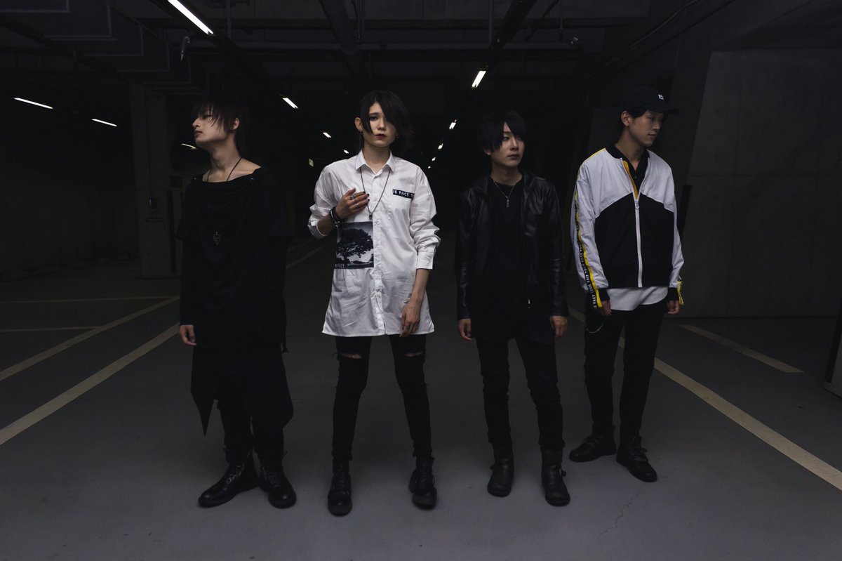 Uzivatel つぶら Na Twitteru 1日1アーティスト紹介 Blind Owl スペイン系 ハーフの女性ボーカルjunoが率いるエモーショナルラウドロックバンド エモ スクリーモ ラウドロックなど様々な音楽的要素を織り交ぜた独特な世界観のサウンド 推し曲 Voice