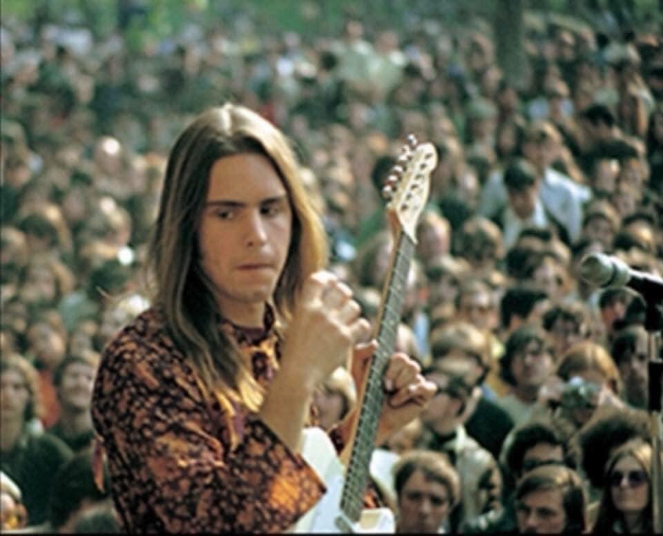GratefulDeadHub's tweet photo. (5/5/68) Central Park, NYC. @GratefulDead (Photo Pull @Jasonep77) @jerrygarcia @BobWeir @mickeyhart @BKreutzmann #PhilLesh  #PigPen https://t.co/k7yWH2eD63