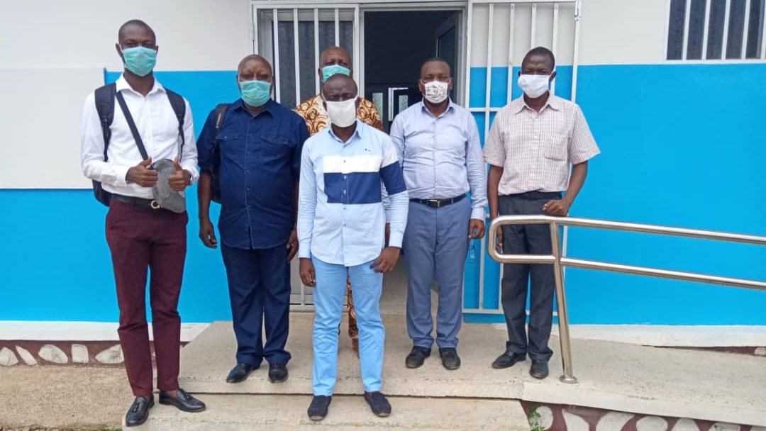 KingsGHP's tweet photo. Doctors from our partner hospitals in #DRC met to plan the #SafeSurgery training for health workers in Boma this week 👍
@KingsKCP #WHOchecklist #Covid19 https://t.co/sQFz4oBgSe