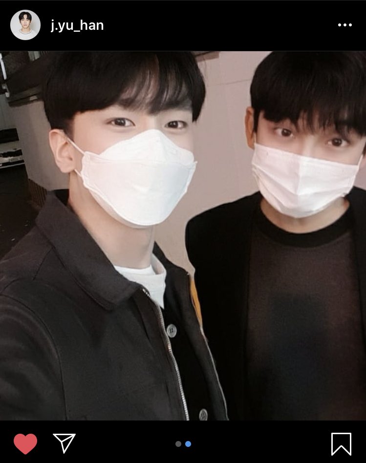 CHOIPHILWON_TH's tweet photo. 📝IG Update~

📍IG :  j.yu_han
🔗https://t.co/dp4k96YZXG

💬 นานแล้วที่ไม่ได้เจอกัน ตั้งแต่เกิดวิกฤตโคโรน่า 🔥 #สวมใส่หน้ากากอนามัย 👍🏻

#JANGYUHAN #장유한 #จางยูฮัน #유한 #ยูฮัน https://t.co/YmKMluQU5b