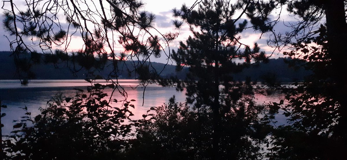 Post a photo you've taken from a place you've been. The only thing is that you NOT appear in it. Just a pic, no description. Let's flood profiles with landscapes to ease this isolation. Copy this, post a photo &amp; let's travel virtually around the world.